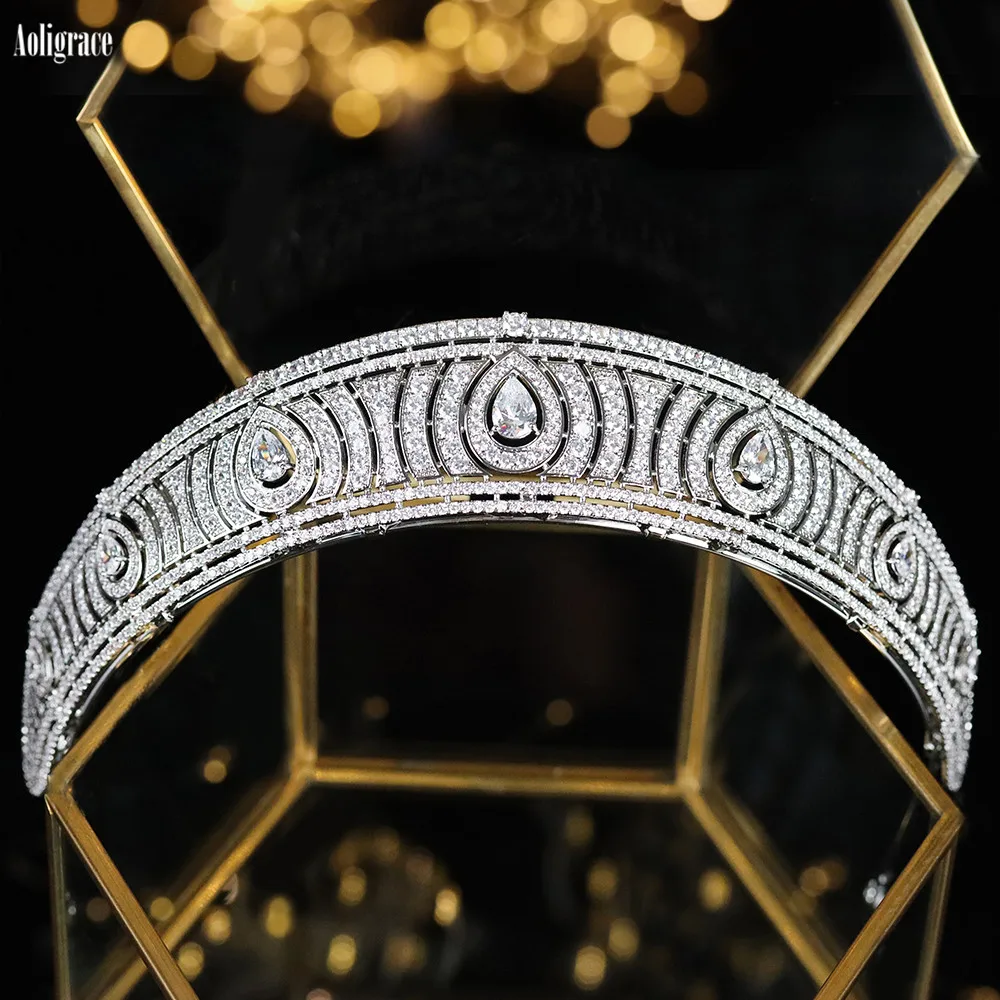 Full CZ Zircon Princess Wedding Tiaras Cubic Zirconia Western Queen Crowns Sweet 16 Pageant Bridal Hair Jewelry Accessories
Full CZ Zircon Princess Wedding Tiaras Cubic Zirconia Western Queen Crowns Sweet 16 Pageant Bridal Hair Jewelry Accessories