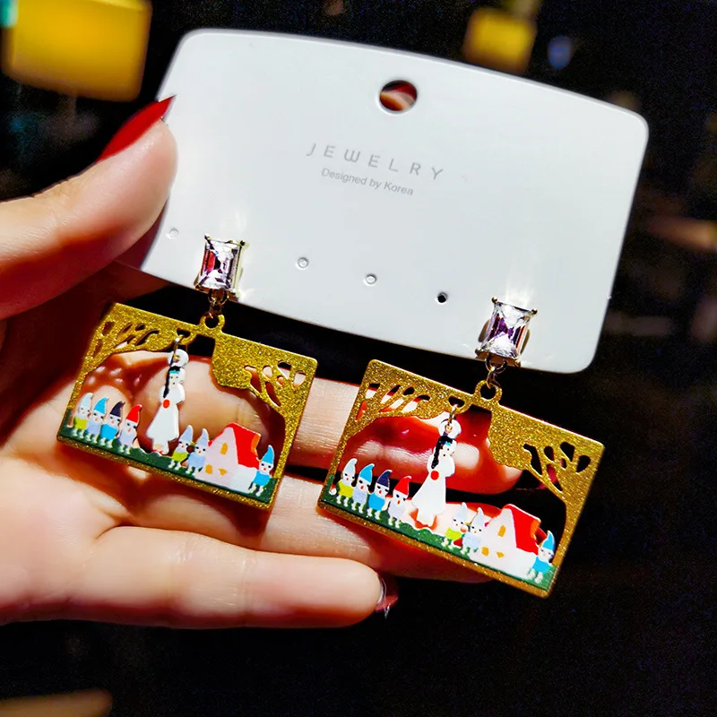 2020 Christmas dwarf Themed Woman Earring Fashionable Alloy Christmas Snow White Earrings Cartoon Xmas Gifts Earrings Jewelry
2020 Christmas dwarf Themed Woman Earring Fashionable Alloy Christmas Snow White Earrings Cartoon Xmas Gifts Earrings Jewelry