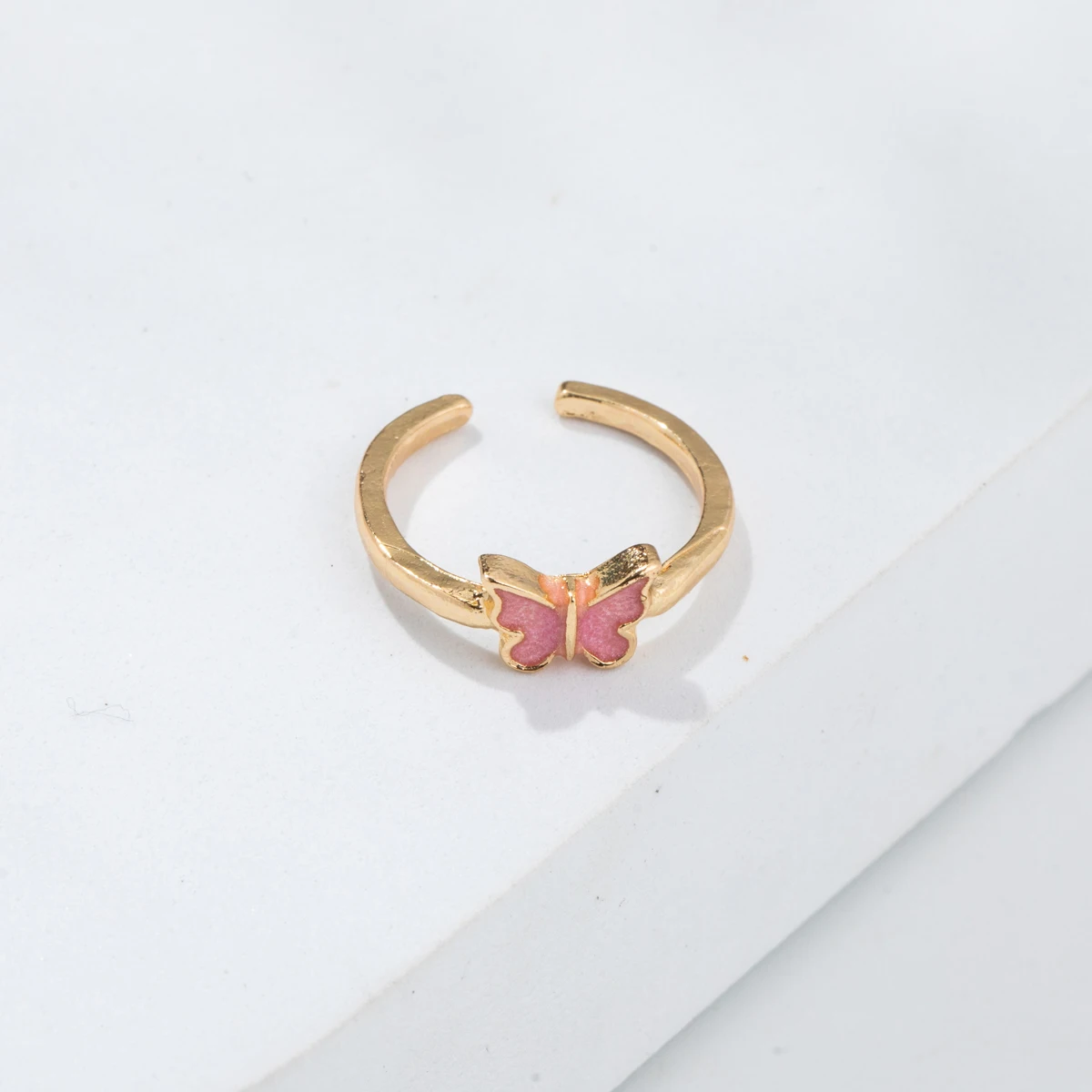 VG 6YM New Fashion Trend Butterfly Ladies Ring With The Same Birthday Gift Alloy Jewelry Wholesale Direct Sales
VG 6YM New Fashion Trend Butterfly Ladies Ring With The Same Birthday Gift Alloy Jewelry Wholesale Direct Sales