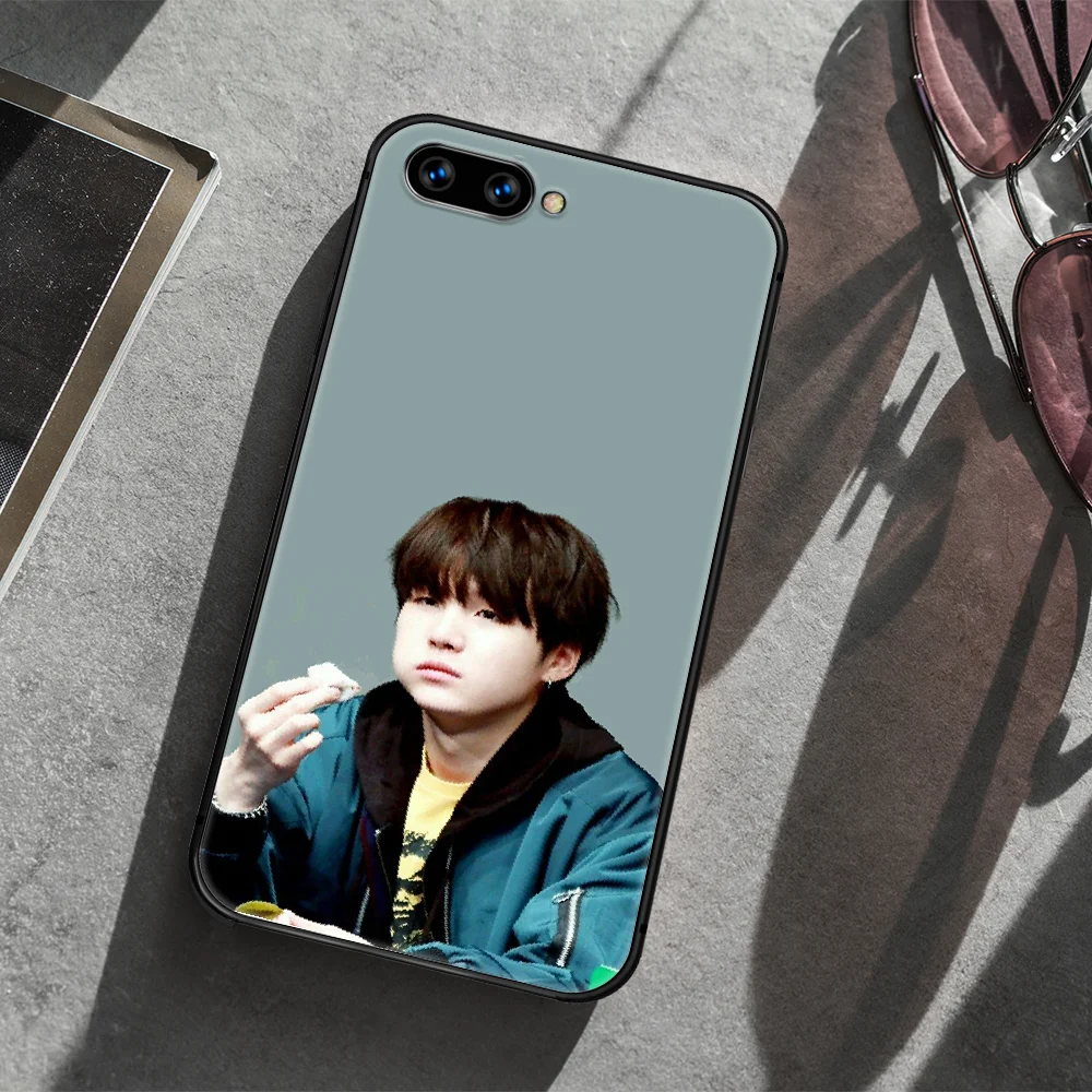 Bangtan Boys SUGA Phone Case Cover Hull For HUAWEI honor 7a 8 8s 8a 8x 9 9x 10 20 i Lite Pro black Hoesjes Trend Etui Pretty
Bangtan Boys SUGA Phone Case Cover Hull For HUAWEI honor 7a 8 8s 8a 8x 9 9x 10 20 i Lite Pro black Hoesjes Trend Etui Pretty