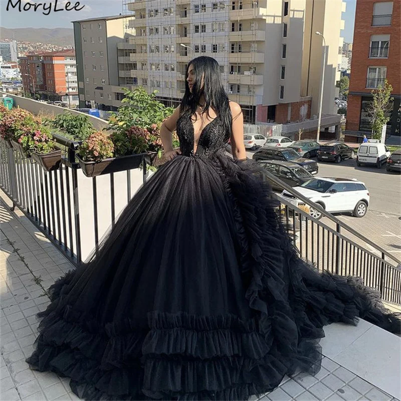Black Prom Dresses Spaghetti Straps V-Neck Ball Gown Tulle Lace Crystal Prom Dresses With Lace Up vestidos de fiesta de noche
Black Prom Dresses Spaghetti Straps V-Neck Ball Gown Tulle Lace Crystal Prom Dresses With Lace Up vestidos de fiesta de noche
