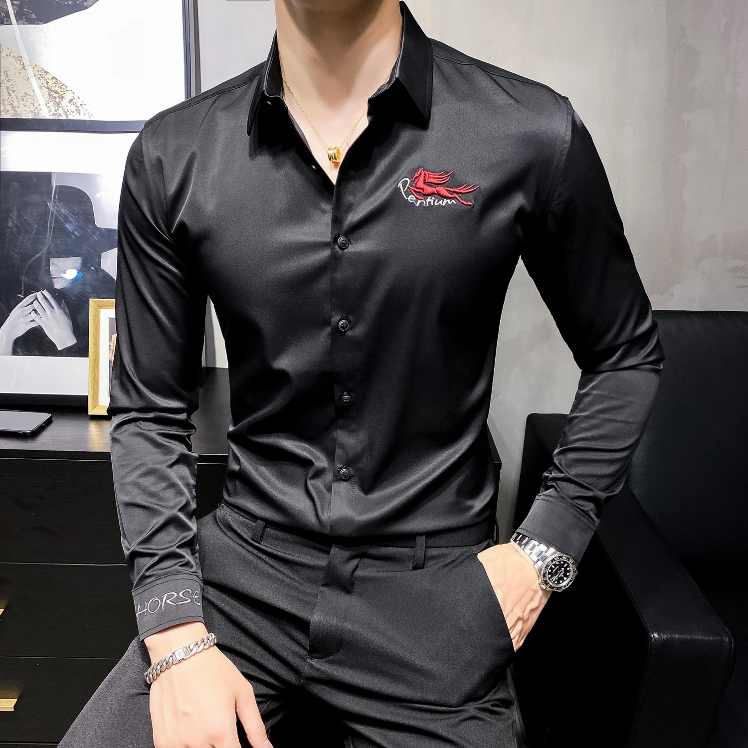 Men's Solid Shirts 2021 New Embroidery Badge Casual Long Sleeve Shirt Mens Slim Fit Business Camisas Para Hombre Party Clothing
Men's Solid Shirts 2021 New Embroidery Badge Casual Long Sleeve Shirt Mens Slim Fit Business Camisas Para Hombre Party Clothing