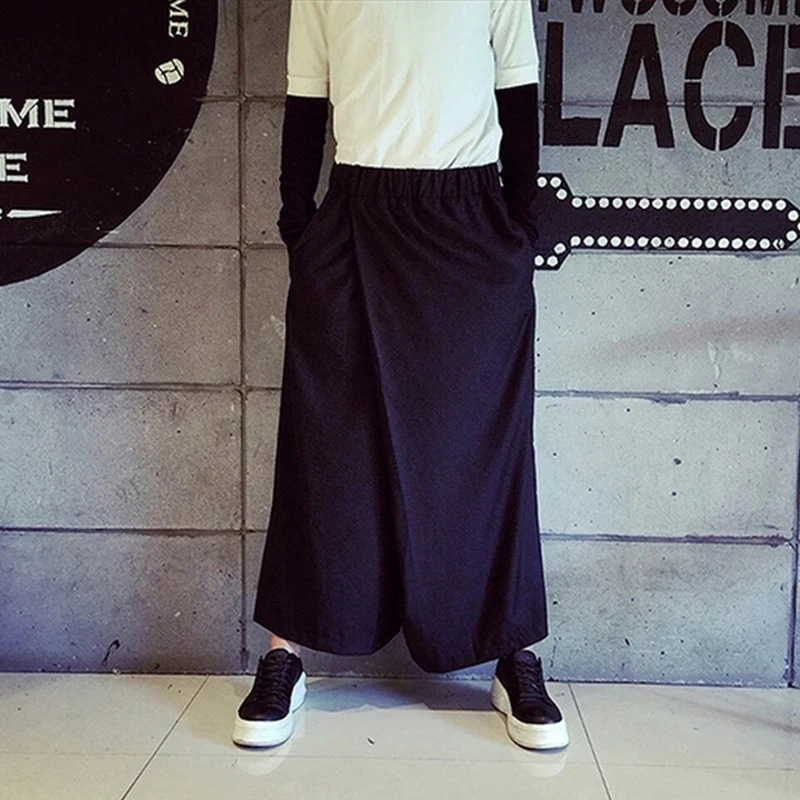New wide-legged skirt, personalized pants, Korean version of dark-colored DJ, hip-hop pop, fake streets, two men in Japan
New wide-legged skirt, personalized pants, Korean version of dark-colored DJ, hip-hop pop, fake streets, two men in Japan