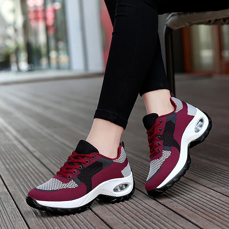 Woman Fashion Casual Women Sneakers Soft Women Vulcanize Sneakers Shoes Mesh Sneakers Women Shoes Sneakers Tenis Feminino
Woman Fashion Casual Women Sneakers Soft Women Vulcanize Sneakers Shoes Mesh Sneakers Women Shoes Sneakers Tenis Feminino