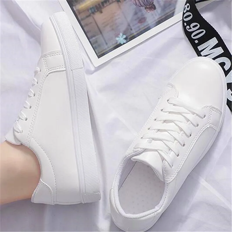 2020 autumn classic wild hot new trend white female students flat women's shoes 
2020 autumn classic wild hot new trend white female students flat women's shoes