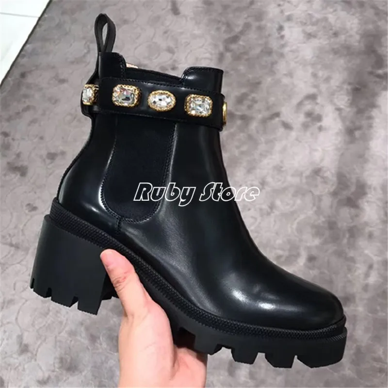 High quality luxury brand women's boots crystal embellished shoes ankle boots platform shoes women's Chelsea boots designer RB77
High quality luxury brand women's boots crystal embellished shoes ankle boots platform shoes women's Chelsea boots designer RB77