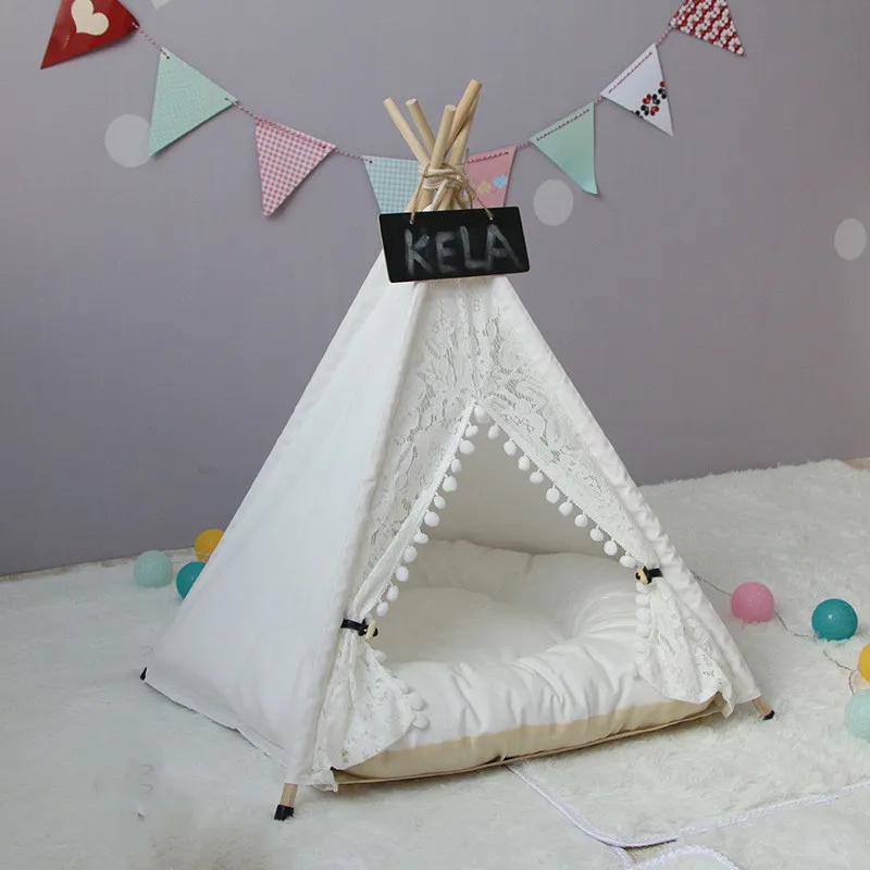 2020 New Creative Lace Pattern Dog Tents With Pom Pom Decor Warm Mats Cushions Outdoor Travels Supplies Tents Houses Almofadas 
2020 New Creative Lace Pattern Dog Tents With Pom Pom Decor Warm Mats Cushions Outdoor Travels Supplies Tents Houses Almofadas