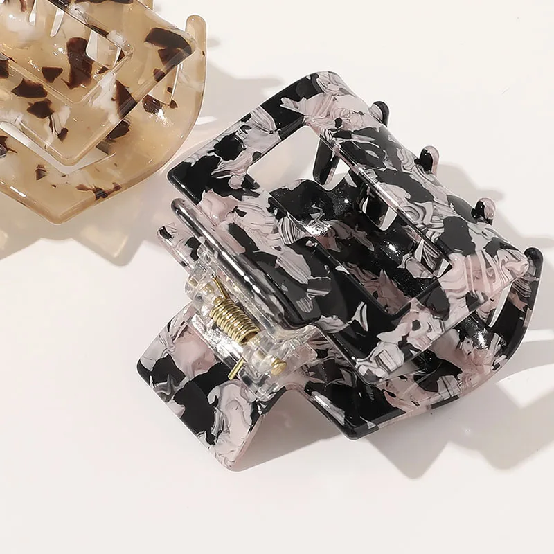 1Pcs Leopard Print Fashion Hair Accessories Nice Gift Crab Claws Clamp Ponytail Clip for Girl Women Korean Style Acetate
1Pcs Leopard Print Fashion Hair Accessories Nice Gift Crab Claws Clamp Ponytail Clip for Girl Women Korean Style Acetate