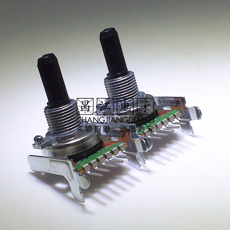 1 Piece B104 Stereo Channel B100K Midpoint Balance Power Amplifier Volume Potentiometer 20MM Half Axis 6 Feet
1 Piece B104 Stereo Channel B100K Midpoint Balance Power Amplifier Volume Potentiometer 20MM Half Axis 6 Feet