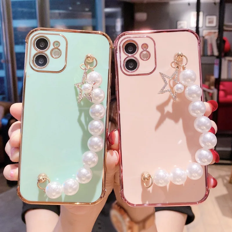 Vintage Big Round Pearl Beads Chain Case For iphone 12 Mini 11 Pro 7 8 plus X XR XS Max SE 2020 Fashion Bracelet Protective Capa 
Vintage Big Round Pearl Beads Chain Case For iphone 12 Mini 11 Pro 7 8 plus X XR XS Max SE 2020 Fashion Bracelet Protective Capa