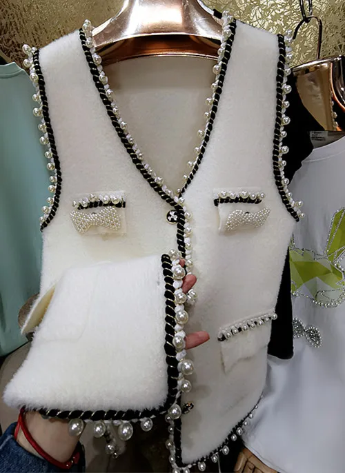 Fashion Bright Silk Stitching Sweet Pearl Beading Bow Mink Vest Women V-neck Sleeveless Plush Furry Vest Jacket Girl WaistCoat
Fashion Bright Silk Stitching Sweet Pearl Beading Bow Mink Vest Women V-neck Sleeveless Plush Furry Vest Jacket Girl WaistCoat