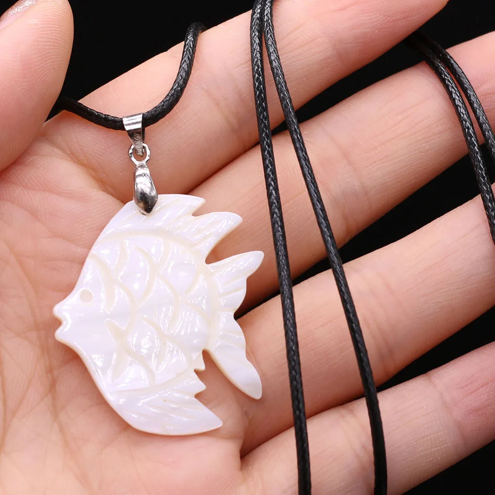 Women Necklace Natural The Mother Of Pearl Shell Fish-Shaped Pendant Charms For Women Love Lucky Gift Chain 40 +5 CM
Women Necklace Natural The Mother Of Pearl Shell Fish-Shaped Pendant Charms For Women Love Lucky Gift Chain 40 +5 CM