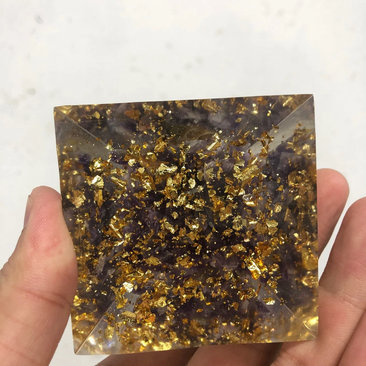 Protection Orgonite Energy Pyramid Resin Decorative Craft Jewelry Energy Sea Snail Topaz Converter Bring Good Luck
Protection Orgonite Energy Pyramid Resin Decorative Craft Jewelry Energy Sea Snail Topaz Converter Bring Good Luck