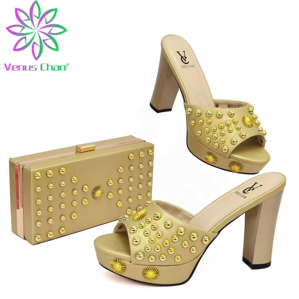 Summer Golden Color Elegant Women Shoes Matching Bag Set Pretty Nigerian Ladies Decorate with Rhinestone for Wedding Party
Summer Golden Color Elegant Women Shoes Matching Bag Set Pretty Nigerian Ladies Decorate with Rhinestone for Wedding Party