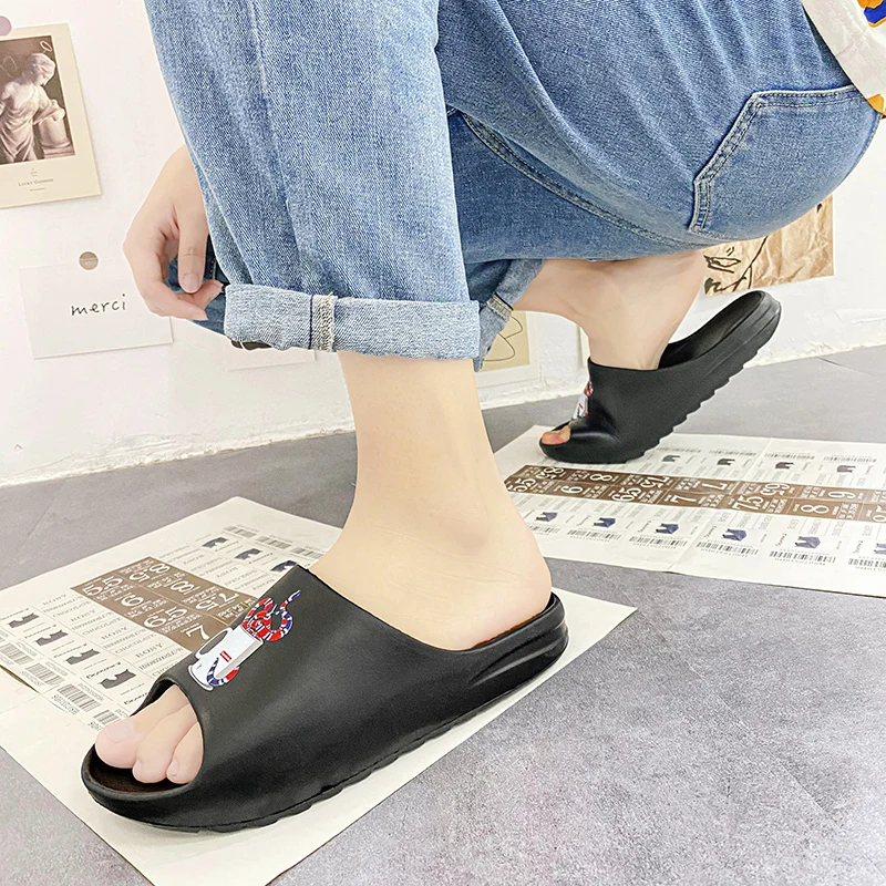 Casual Men Shoes Men's Slippers Outdoor Fashion Flip Flop Non-slip Thick Bottom Breathable Soft Sandals Sandy Beach New 2021
Casual Men Shoes Men's Slippers Outdoor Fashion Flip Flop Non-slip Thick Bottom Breathable Soft Sandals Sandy Beach New 2021