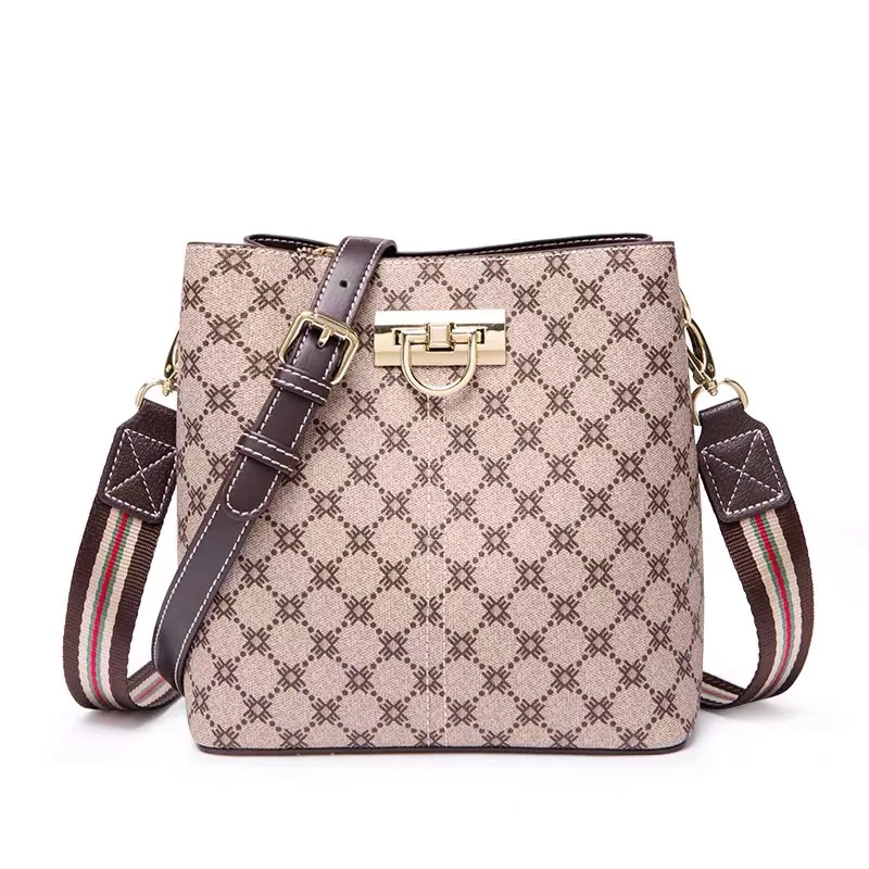 Genuine Leather Women Casual Totes Large Capacity Single Shoulder Messenger Bucket Bags Luxury Brand Designer Purses Channels Gg
Genuine Leather Women Casual Totes Large Capacity Single Shoulder Messenger Bucket Bags Luxury Brand Designer Purses Channels Gg