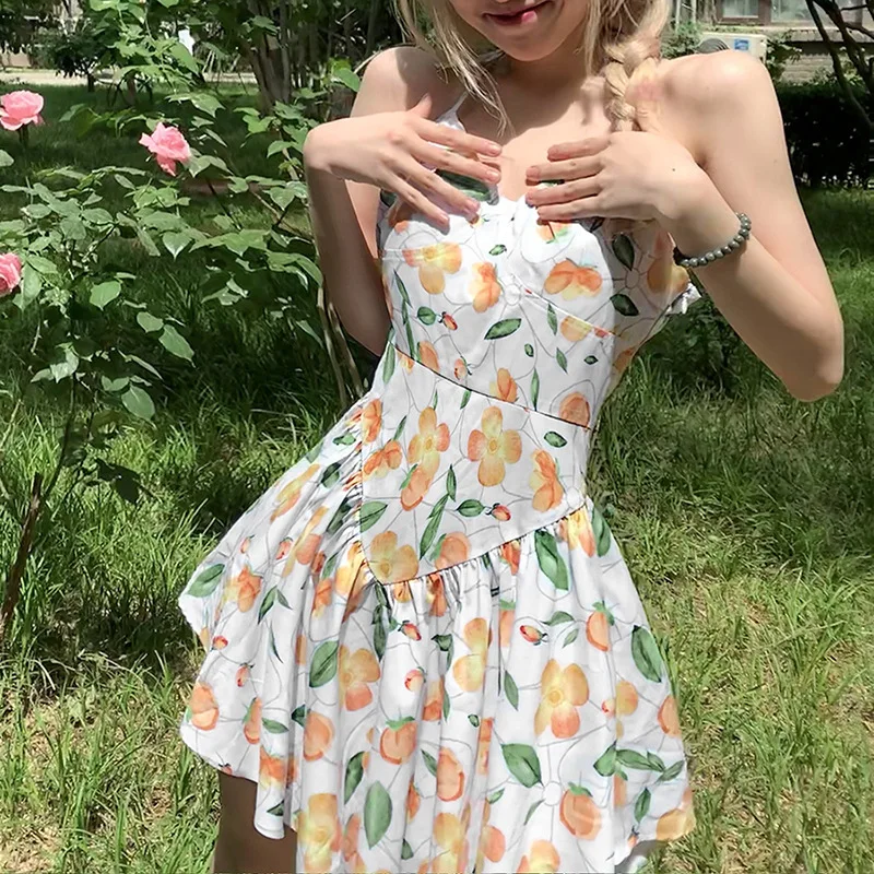 2022 Spring and Summer New Women's Sexy Solid Color High-waist Fashion Printing Strap Hanging Neck Bohemian Style Dress Women
2022 Spring and Summer New Women's Sexy Solid Color High-waist Fashion Printing Strap Hanging Neck Bohemian Style Dress Women