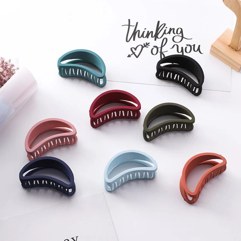 Korean Style Simple And Versatile Catch Clip Frosted Hollow Arc Hair Catch Half Catch Ponytail Clip Bath Hairpin Hair Accessorie
Korean Style Simple And Versatile Catch Clip Frosted Hollow Arc Hair Catch Half Catch Ponytail Clip Bath Hairpin Hair Accessorie