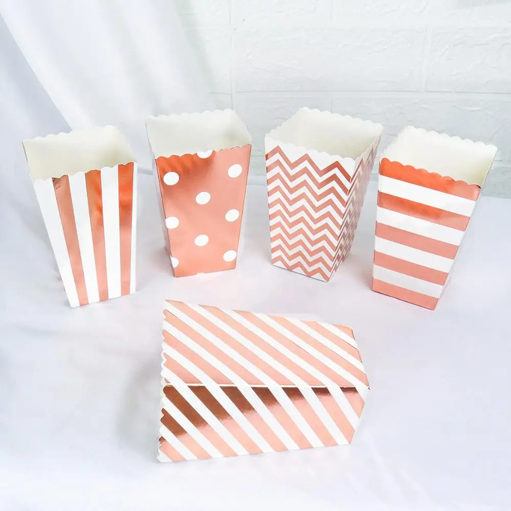6/12pcs Paper Popcorn Box Rose Gold Stripe Dot Snack Boxes Candy Bags Gift Kids Favor Birthday Wedding Christmas Party Supplies 
6/12pcs Paper Popcorn Box Rose Gold Stripe Dot Snack Boxes Candy Bags Gift Kids Favor Birthday Wedding Christmas Party Supplies