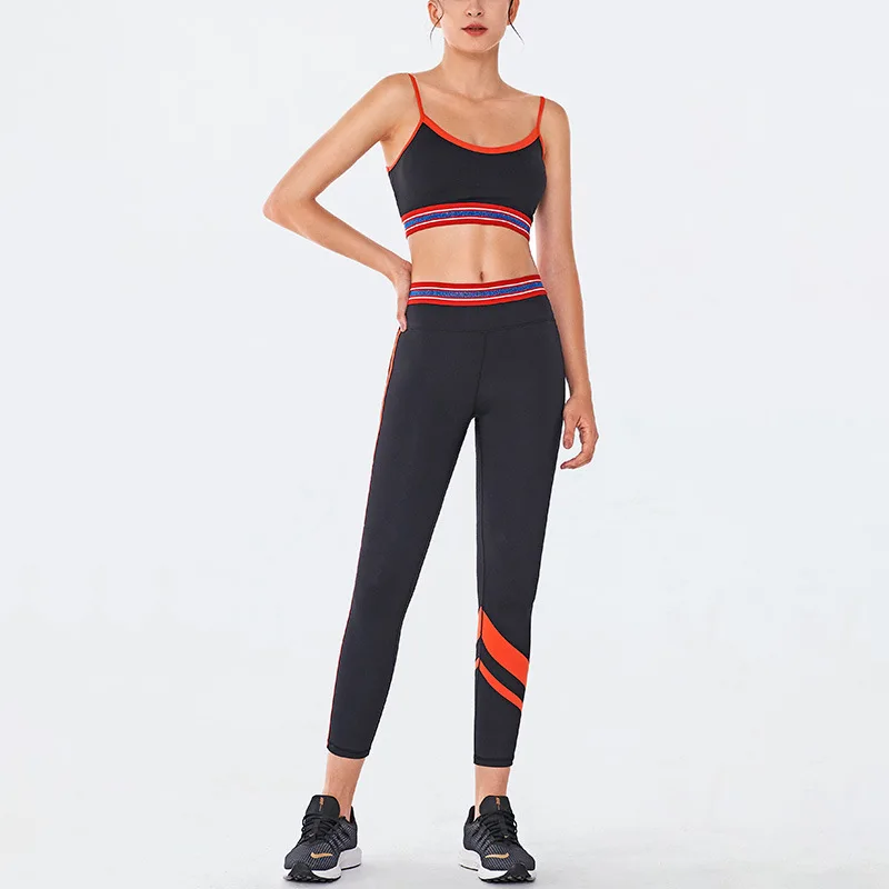 Women's webbing yoga pants stretch high waist hip-lifting tight-fitting sports fitness pants 
Women's webbing yoga pants stretch high waist hip-lifting tight-fitting sports fitness pants