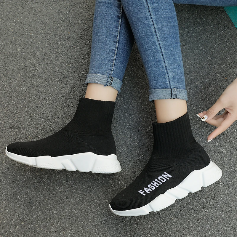 High Top New Brand Breathable Flying Socks Sneakers For Women Men 2020 Brand Outdoor Black Non-Slip Sport Athletic Shoes
High Top New Brand Breathable Flying Socks Sneakers For Women Men 2020 Brand Outdoor Black Non-Slip Sport Athletic Shoes