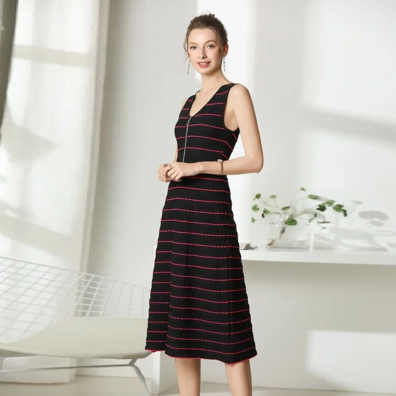 Quality New Top 2021 Summer Fashion Knitted Sweater Dress Women V-Neck Front Zipper Sleeveless Mid-Calf Casual Pullover Dress
Quality New Top 2021 Summer Fashion Knitted Sweater Dress Women V-Neck Front Zipper Sleeveless Mid-Calf Casual Pullover Dress