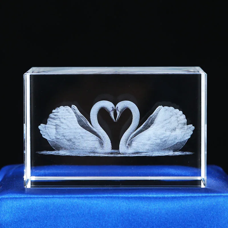 Transparent Crystal Glass 3D Carved Animal Parrot Eagle Swan Crafts Glass Ornaments Figurines Gift Home Decor 
Transparent Crystal Glass 3D Carved Animal Parrot Eagle Swan Crafts Glass Ornaments Figurines Gift Home Decor