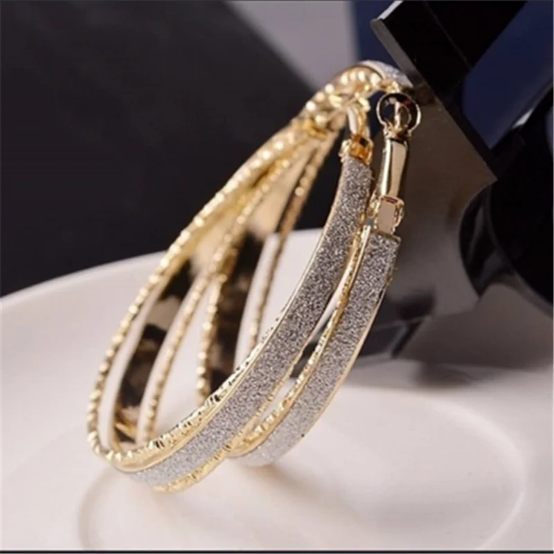Fashion Korean Style Hoop Earring Actress Big Ear Ring Star Same Style Frosted Ear Ring Women Earrings Frosted-ring Office Style
Fashion Korean Style Hoop Earring Actress Big Ear Ring Star Same Style Frosted Ear Ring Women Earrings Frosted-ring Office Style