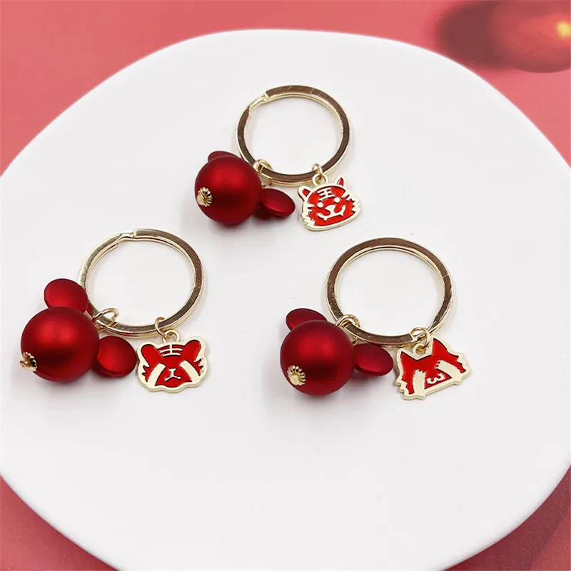 Disney Mickey Keychain Cute Red Mickey Head Cartoon Tiger Keyring Pendant Girls Bag Decoration Car Key Chain Couple
Disney Mickey Keychain Cute Red Mickey Head Cartoon Tiger Keyring Pendant Girls Bag Decoration Car Key Chain Couple
