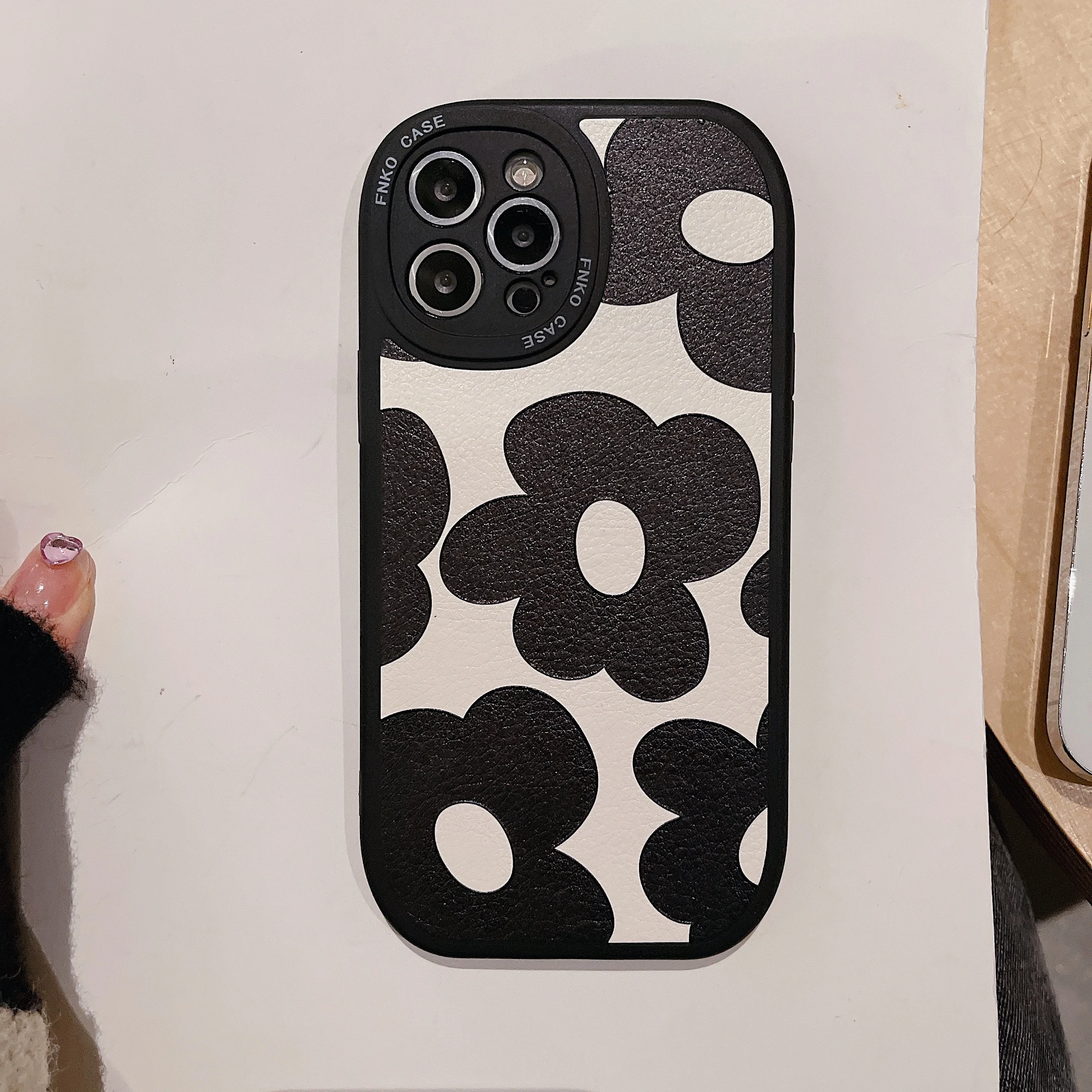 3D flower leather phone case for iphone 11 12 13 Pro Max XR X XS Max Cover soft Korea silicone protection 7 8 plus fundas back
3D flower leather phone case for iphone 11 12 13 Pro Max XR X XS Max Cover soft Korea silicone protection 7 8 plus fundas back