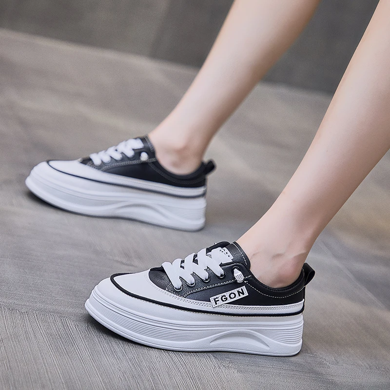 Little white shoes female 2021 autumn new student board shoes Korean version heightening muffin shoes casual shoes female
Little white shoes female 2021 autumn new student board shoes Korean version heightening muffin shoes casual shoes female