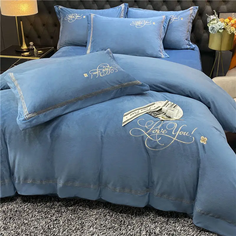 Crystal Velvet Bedding Set Chic Embroidered Duvet Cover Luxury Flat/Fitted Sheet Queen King Size With Pillowcases Home Textiles
Crystal Velvet Bedding Set Chic Embroidered Duvet Cover Luxury Flat/Fitted Sheet Queen King Size With Pillowcases Home Textiles