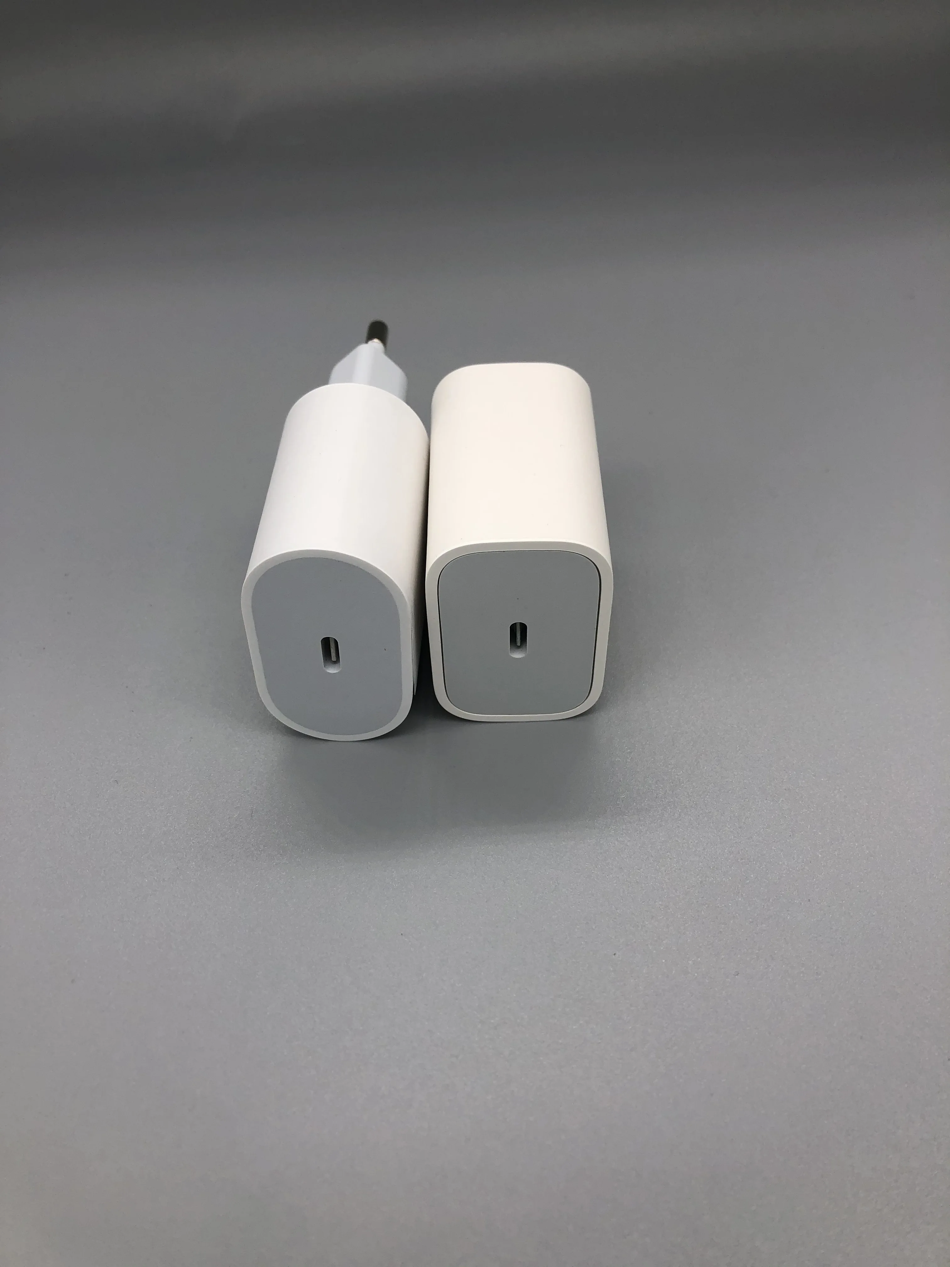 10pcs/lot 18W Fast Charging PD Charger for iPhone 12 11pro Max iPad Pro Genuine USB Type C Cable EU US Travel Power Adapter
10pcs/lot 18W Fast Charging PD Charger for iPhone 12 11pro Max iPad Pro Genuine USB Type C Cable EU US Travel Power Adapter