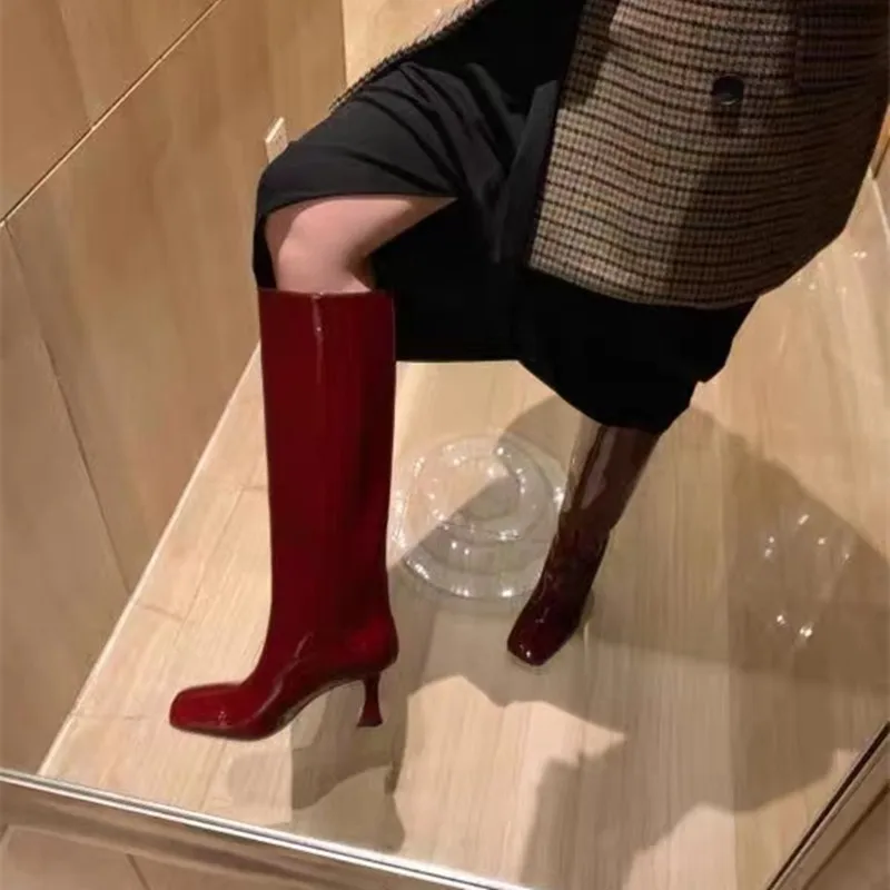 2021 New Women Boots Square Toe Shiny Leather Knee High Boots For Woman Red Black Cowboy Knight Boots High Heel Long Boots Mujer
2021 New Women Boots Square Toe Shiny Leather Knee High Boots For Woman Red Black Cowboy Knight Boots High Heel Long Boots Mujer