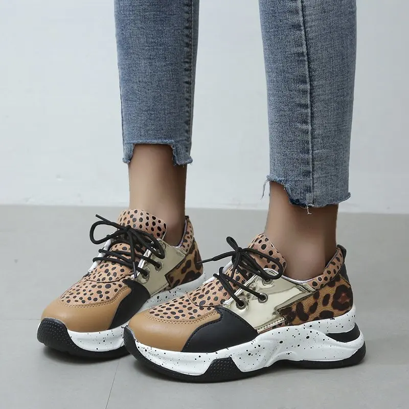 Women Autumn Fashion Wedge Heel Platform Shoes Breathable Casual Lace-up Sports Shoes Women Color Matching Sneakers Plus Size 43
Women Autumn Fashion Wedge Heel Platform Shoes Breathable Casual Lace-up Sports Shoes Women Color Matching Sneakers Plus Size 43