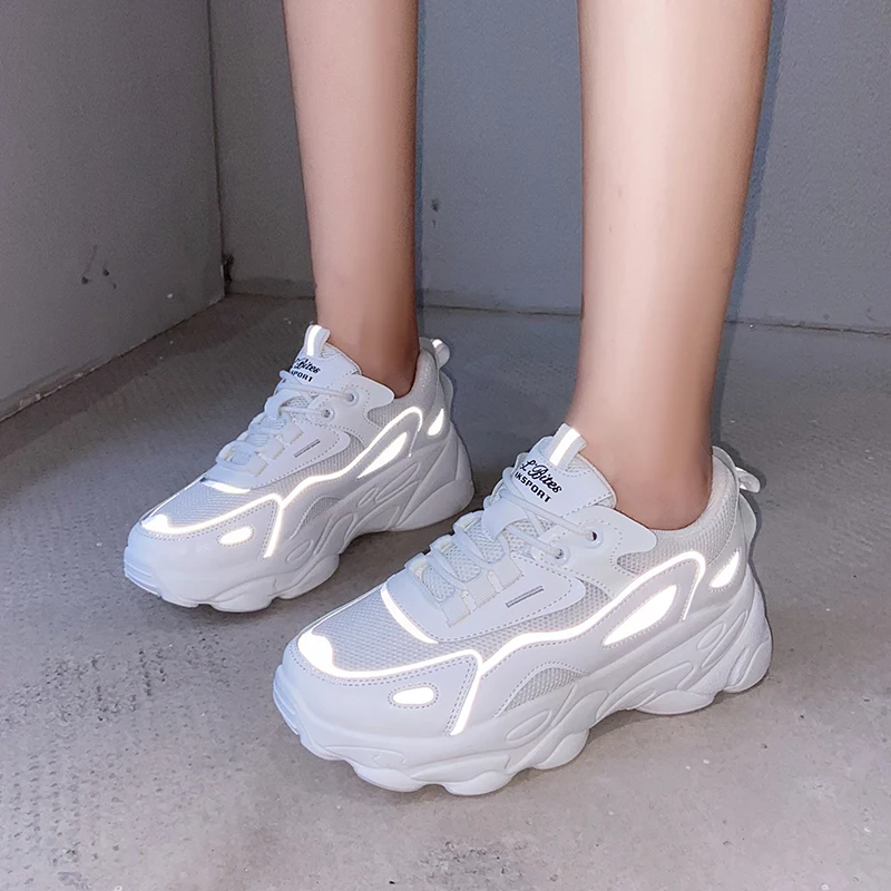 2021 Women Sneakers Spring Autumn Ladies Paltform Shoes Comfortable Thick Bottom Dad Shoes Fashion Women Chunky Sports Sneakers
2021 Women Sneakers Spring Autumn Ladies Paltform Shoes Comfortable Thick Bottom Dad Shoes Fashion Women Chunky Sports Sneakers