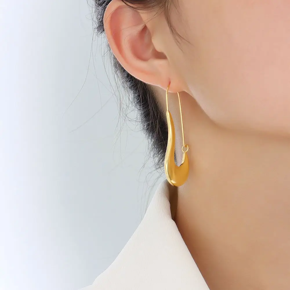 925 Sterling Silver Irregular Twist Hoop Earrings For Women Temperament French Retro Jewelry Wholesale
925 Sterling Silver Irregular Twist Hoop Earrings For Women Temperament French Retro Jewelry Wholesale