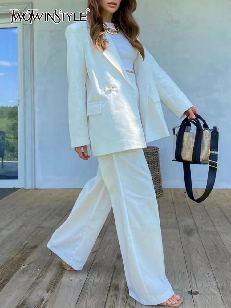 TWOTWINSTYLE High Street Two Piece Sets For Women Notched Loose Long Sleeve Single Button Coats Plain Wide Leg Pants Female New
TWOTWINSTYLE High Street Two Piece Sets For Women Notched Loose Long Sleeve Single Button Coats Plain Wide Leg Pants Female New