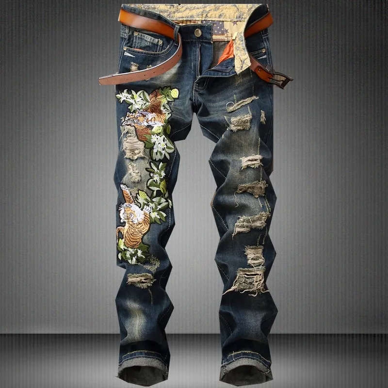 New Men's Straight Trousers Jeans Pencil Pants Tigger Embroidery Stylish Holes Ripped Pants J29
New Men's Straight Trousers Jeans Pencil Pants Tigger Embroidery Stylish Holes Ripped Pants J29
