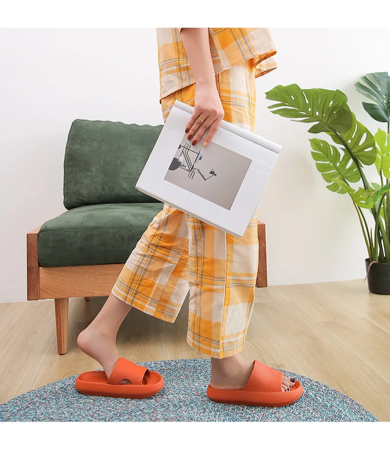 2021 Summer Couple Slippers Thick-Soled Indoor Slippers Women Beach Casual Sandals
2021 Summer Couple Slippers Thick-Soled Indoor Slippers Women Beach Casual Sandals