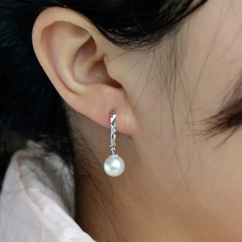 Copper-silver-plated natural zircon diamond earrings women's 2015 new Korean version of earrings wholesale earrings
Copper-silver-plated natural zircon diamond earrings women's 2015 new Korean version of earrings wholesale earrings