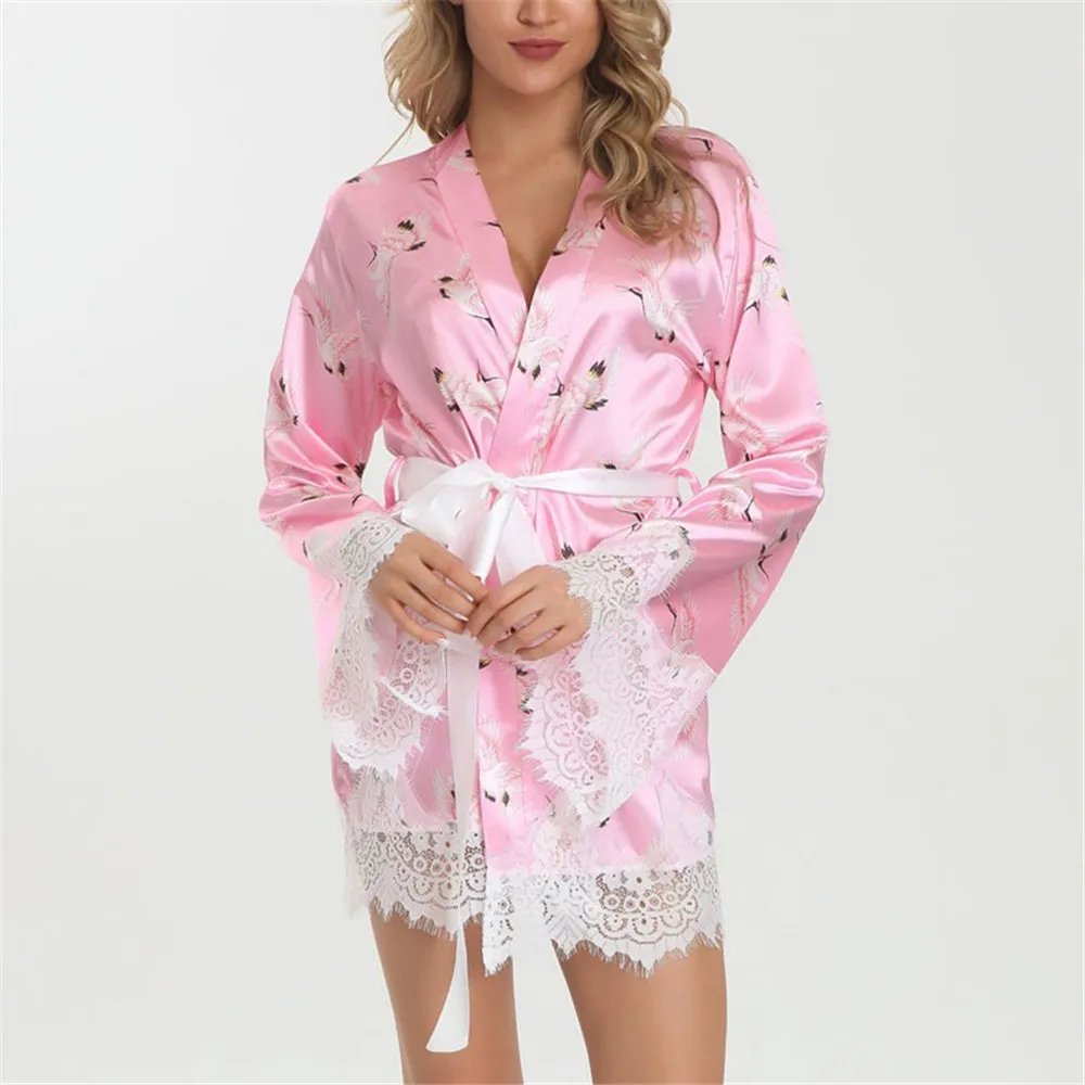 2020 Plus Size Sexy Lingerie Women Silk Striped Long Sleeve Robe Satin Bathrobe Wedding Bride Sleepwear Pajamas Dressing Gown
2020 Plus Size Sexy Lingerie Women Silk Striped Long Sleeve Robe Satin Bathrobe Wedding Bride Sleepwear Pajamas Dressing Gown