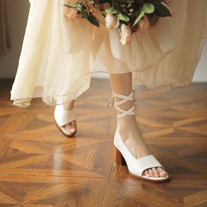 Womans Sandals New Sexy Ankle strap Genuine Leather Dress Party Casual Bohemian Beach shoes Woman Summer Gladaitor Sandals 39
Womans Sandals New Sexy Ankle strap Genuine Leather Dress Party Casual Bohemian Beach shoes Woman Summer Gladaitor Sandals 39
