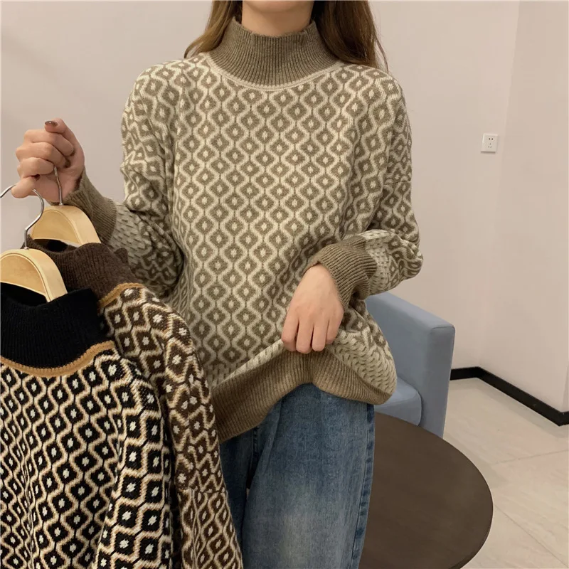 Retro Fashion High Neck Long-sleeved Sweater Women Korean Version Of The Autumn And Winter New Loose Plaid Knitted Pullover Top
Retro Fashion High Neck Long-sleeved Sweater Women Korean Version Of The Autumn And Winter New Loose Plaid Knitted Pullover Top