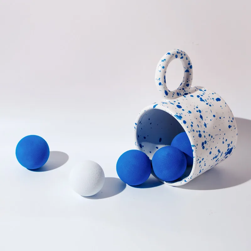 TOTHEMOON Niche Coffee Cup Beer Mug Big Ear Ring Klein Blue Creative Ins Ceramic Handmade Caneca Tassimo
TOTHEMOON Niche Coffee Cup Beer Mug Big Ear Ring Klein Blue Creative Ins Ceramic Handmade Caneca Tassimo