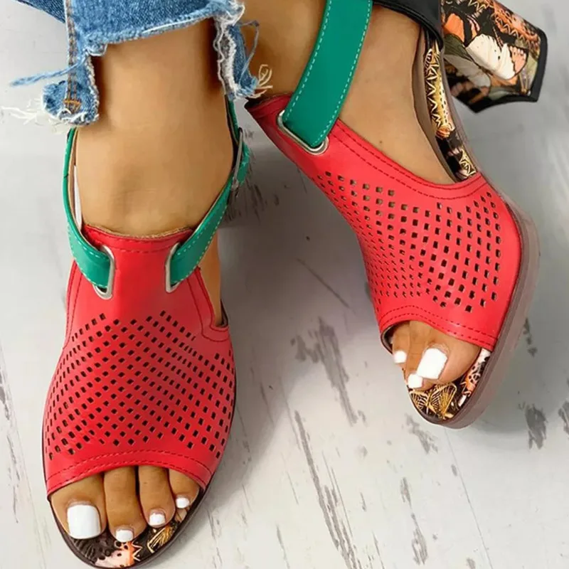 Casual Summer Women Sandals Fashion Thick High Heels Peep Toe Sandals Female Buckle Strap Sandales 2021 New Ladies Shoes
Casual Summer Women Sandals Fashion Thick High Heels Peep Toe Sandals Female Buckle Strap Sandales 2021 New Ladies Shoes