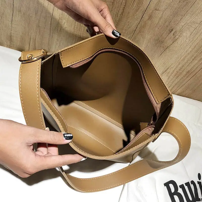 Vintage PU Leather Crossbody Bag Women Fashion Shoulder Bag Lady Casual Travel Tote Bags Female High Quality Weave Handbags Girl
Vintage PU Leather Crossbody Bag Women Fashion Shoulder Bag Lady Casual Travel Tote Bags Female High Quality Weave Handbags Girl