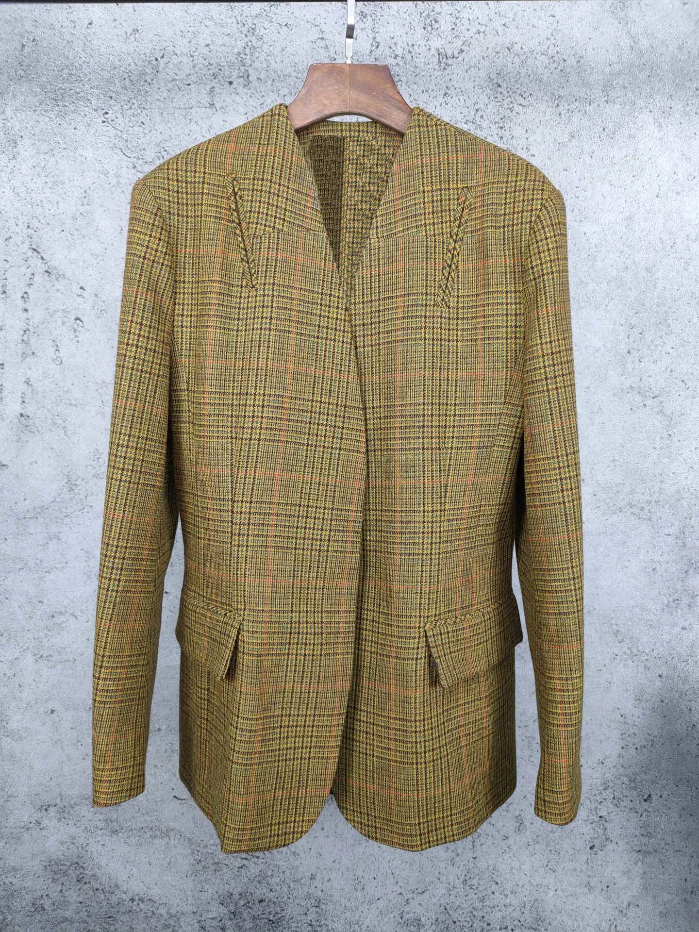 new ladies fashion 2021 houndstooth suit jacket + skirt 2-piece set 1103
new ladies fashion 2021 houndstooth suit jacket + skirt 2-piece set 1103