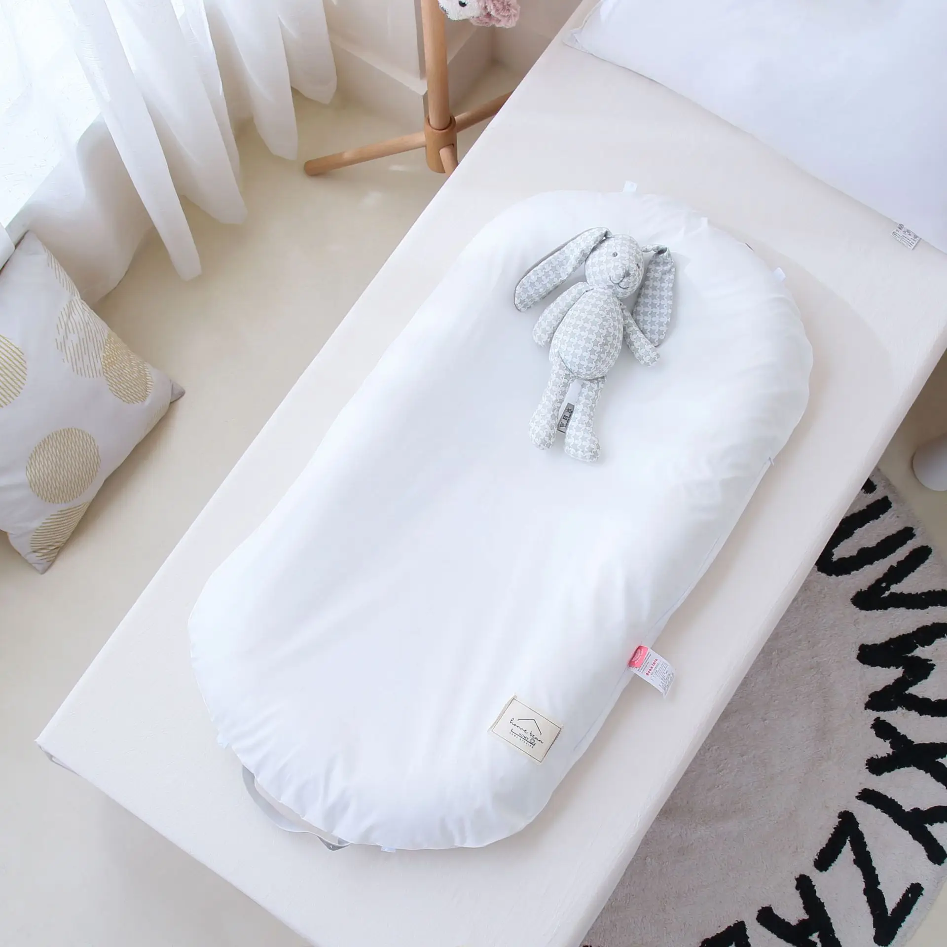 90x50cm Folding Baby Nest Bumper Sleeping Bed Portable Baby Crib Infant Cradle Cot Newborn Nursery Bassinet Travel Folding New
90x50cm Folding Baby Nest Bumper Sleeping Bed Portable Baby Crib Infant Cradle Cot Newborn Nursery Bassinet Travel Folding New