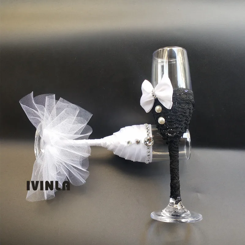 4pcs/set white lace Wedding Glasses Wedding Bride and Groom Glasses and cake knife set for wedding decoration
4pcs/set white lace Wedding Glasses Wedding Bride and Groom Glasses and cake knife set for wedding decoration